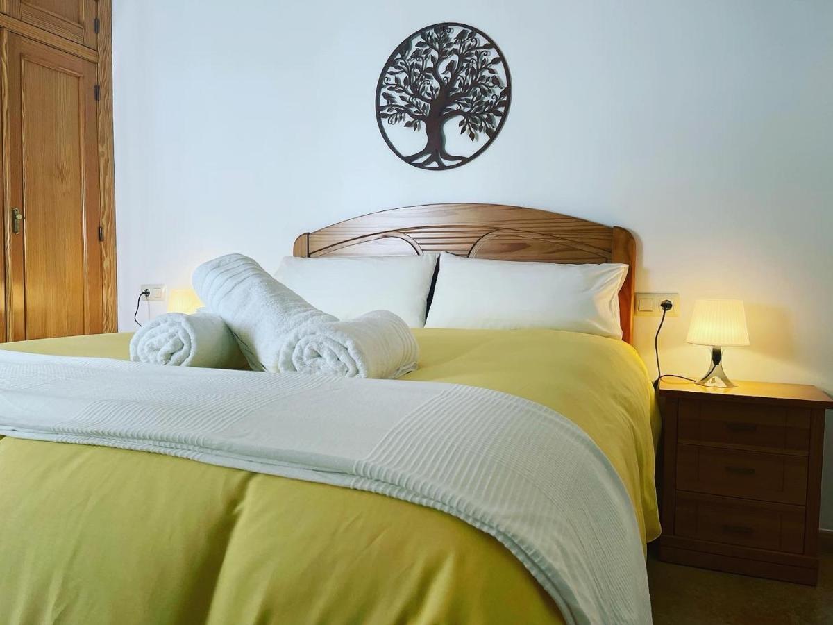 Apartamentos Colon Pondos 利纳雷斯 外观 照片