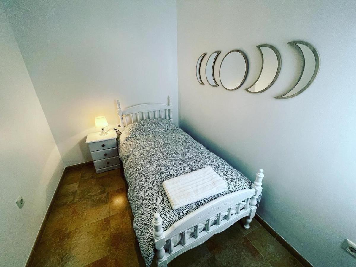 Apartamentos Colon Pondos 利纳雷斯 外观 照片