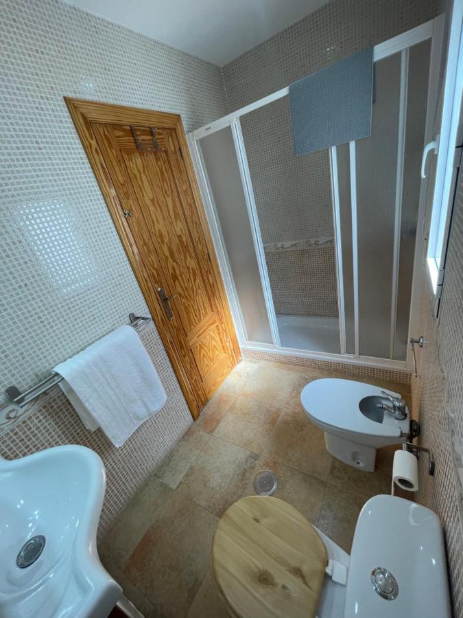 Apartamentos Colon Pondos 利纳雷斯 外观 照片