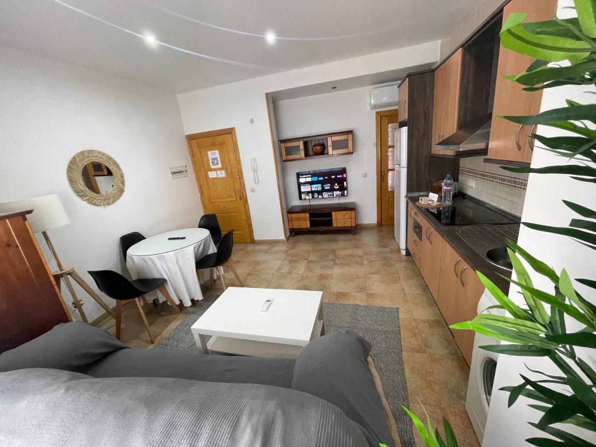Apartamentos Colon Pondos 利纳雷斯 外观 照片