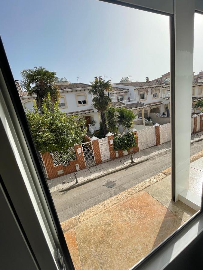 Apartamentos Colon Pondos 利纳雷斯 外观 照片